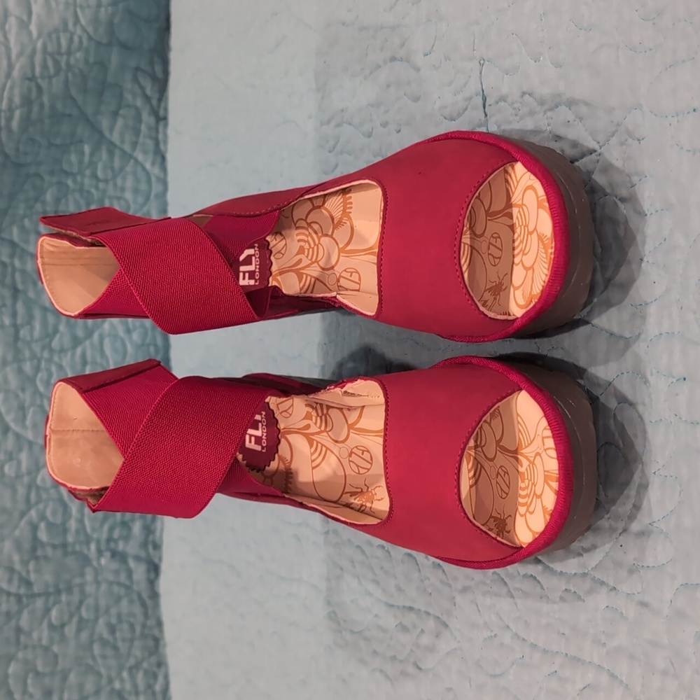 Fly London Yefi Platform nwot Red Suede Shoes Sandals EUR 40 US 9 - Picture 4 of 7